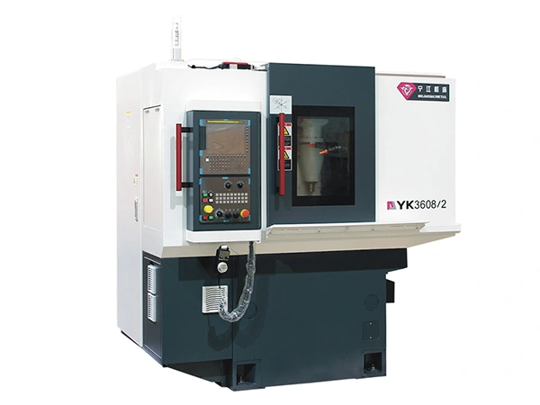 Talladora de engranajes horizontal CNC