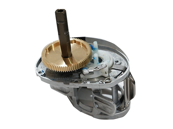 Máquinas CNC para el mecanizado de piezas de carretes de pesca